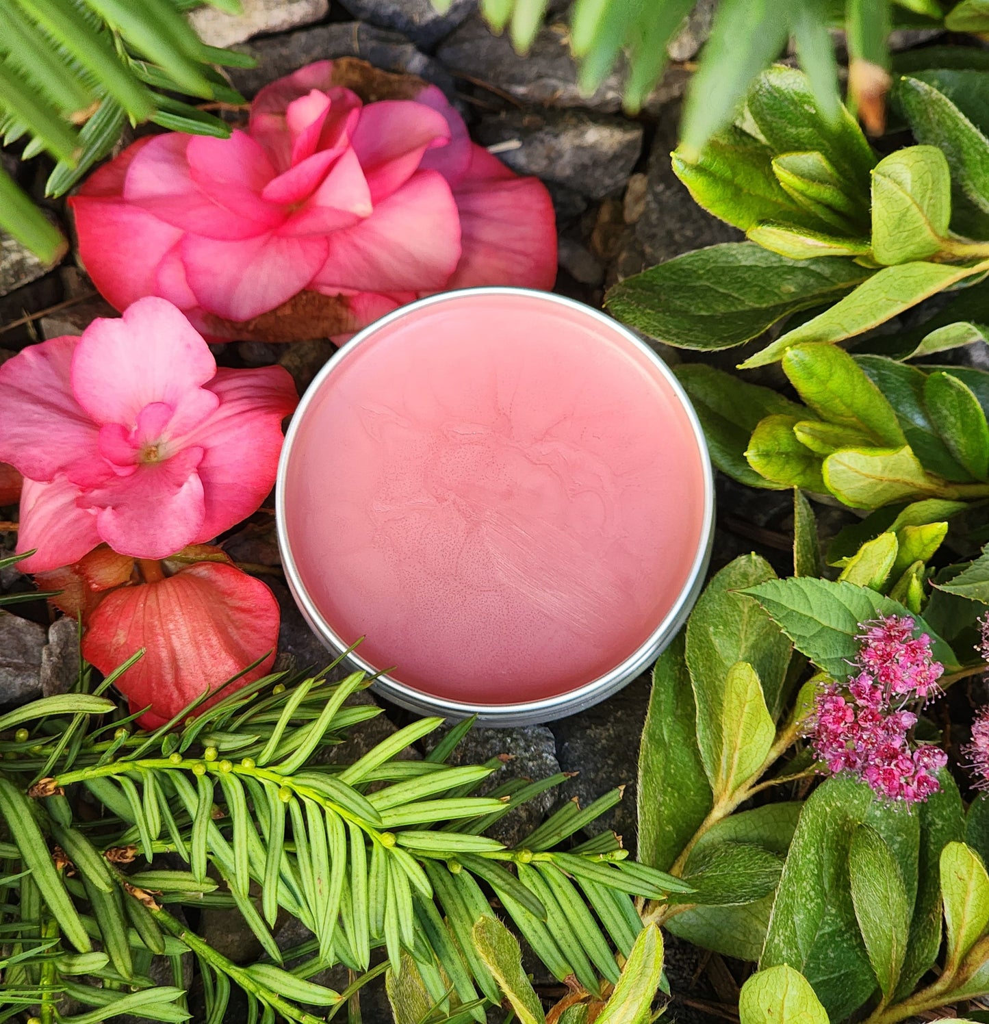 The NEYERO Miracle Balm™ Herbal Powerhouse
